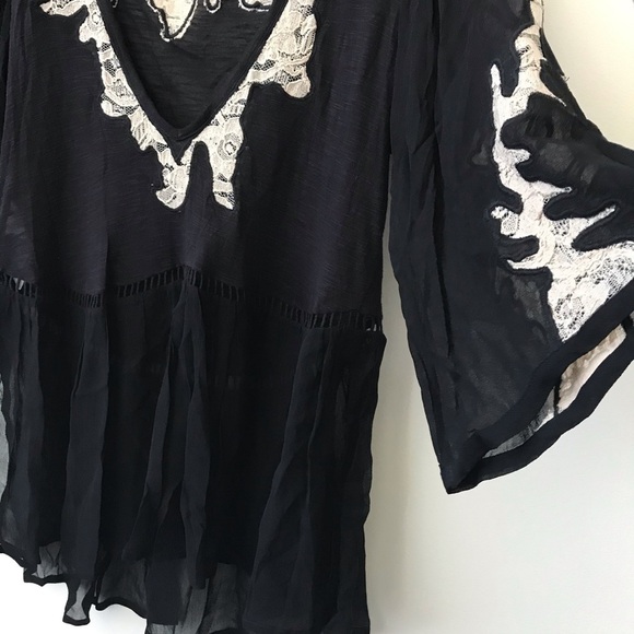 Ecote Black Laced Deep V Open Back Blouse - Picture 7 of 9